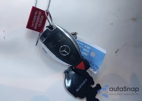 2015 Mercedes-Benz Gla 250 4Matic z USA, uszkodzony, nr VIN WDCTG4GB0FJ099584